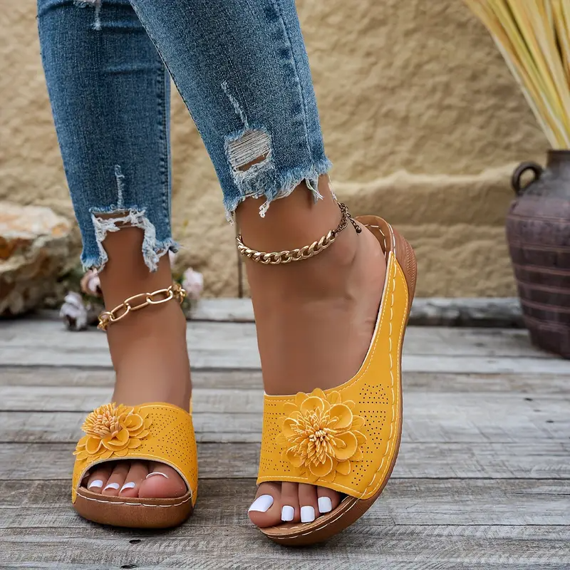 Women's Bohemian Wedge Sandals - 3D Floral Design Comfortable Walking Slippers, Summer Indoor and Outdoor Casual Fashion Sandals